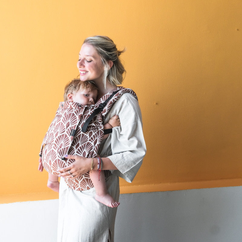 Neko Switch Mocha toddler carrier