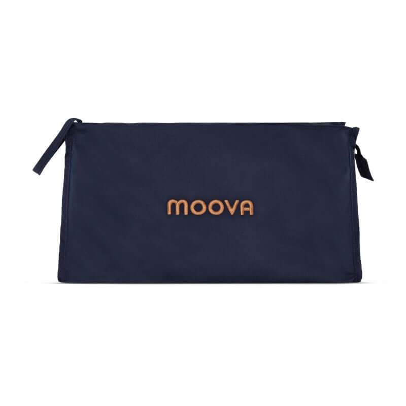 Moova bæresele - Blueberry Blue pouch with zipper for easy storage | Babymaxi