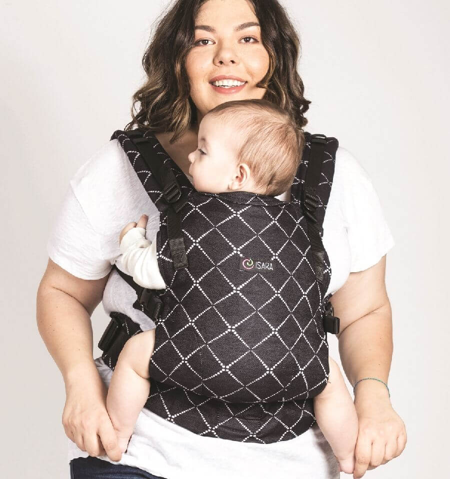 Isara The One - Diamonda Black baby carrier being used by a parent, showcasing its versatile and universal fit for all sizes | Babymaxi