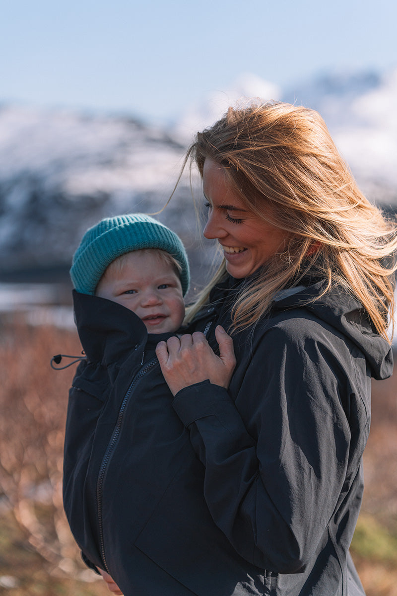 Mamalila Explorer Outdoor Baby Draagzak Jas - Black