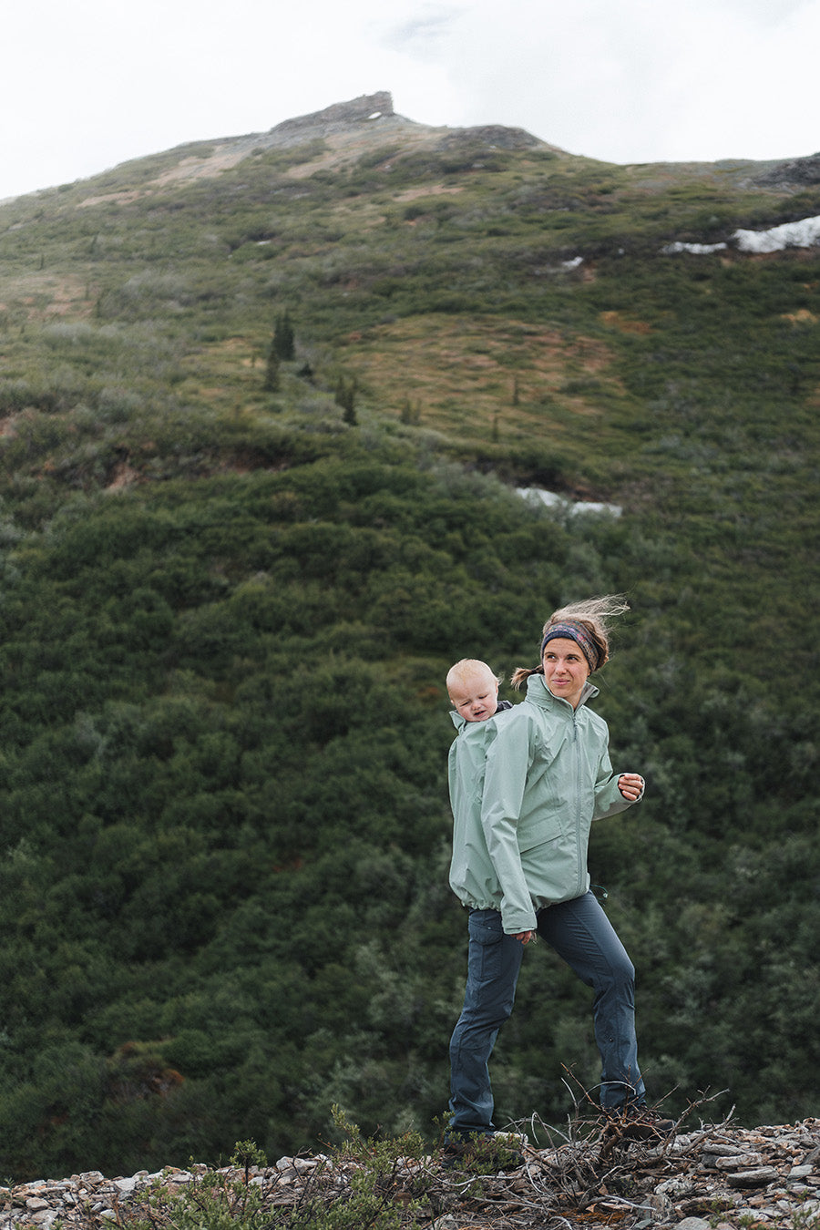 Mamalila Explorer Outdoor Baby Draagzak Jas - Mint