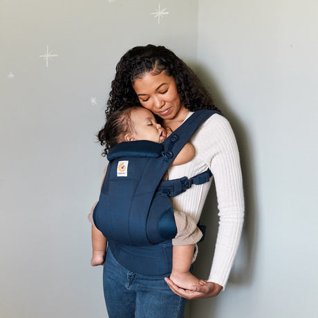 Shop Ergobaby Ergobaby Omni Dream - Midnight Blue at Babymaxi