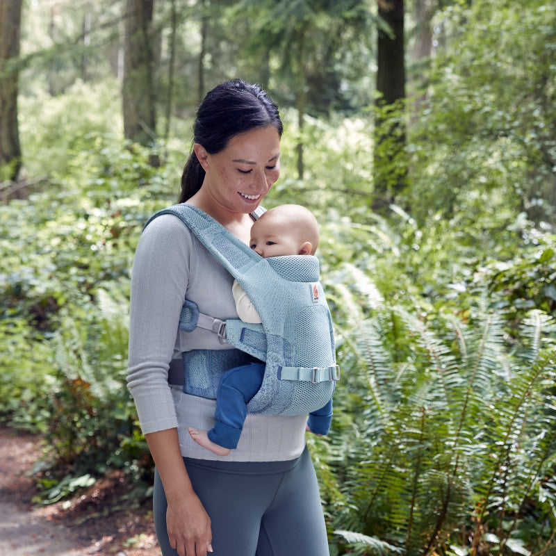 Shop Ergobaby Ergobaby Aerloom, Lightweight & Breathable - Spruce at Babymaxi