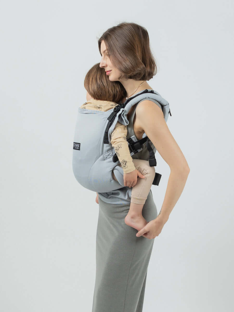Isara The One - Pearl Grey baby carrier showcasing versatility and comfort for parents and toddlers | Babymaxi