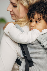 LennyLamb LennyPreschool (up to 30kg) - Little Herringbone Grey toddler carrier in use with child | Babymaxi