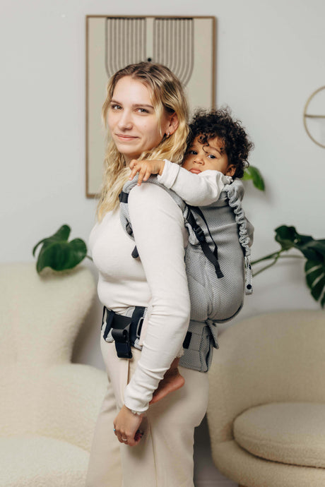 LennyLamb LennyPreschool (up to 30kg) - Little Herringbone Grey toddler carrier with child, ergonomic and stylish | Babymaxi