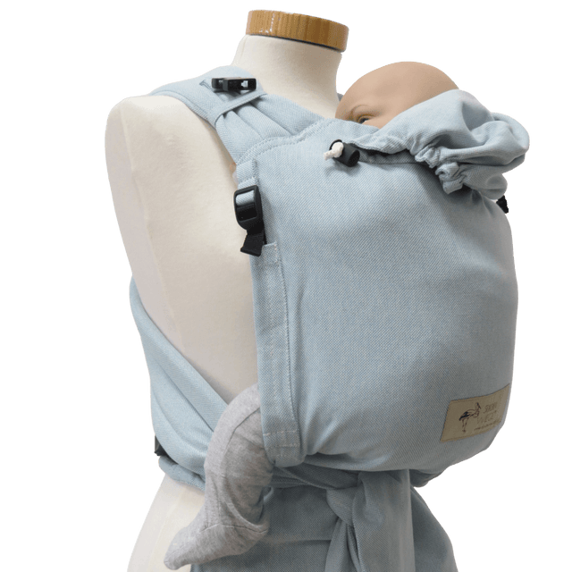 Storchenwiege Talemo BabyCarrier - Aqua with baby in safe and cozy position | Babymaxi