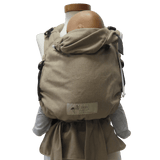 Storchenwiege Talemo Half-Buckle Baby Carrier - Sand with adjustable straps and buckle for optimal baby comfort | Babymaxi